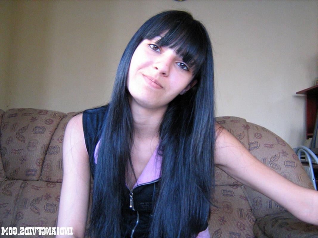 18P Real indian gf naked and fucking