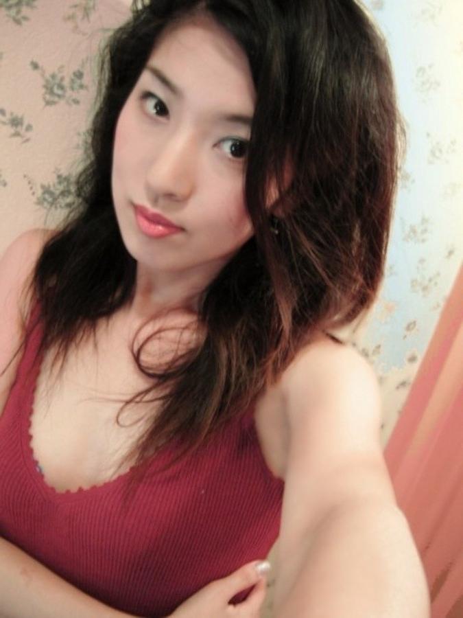 11P Asian chick