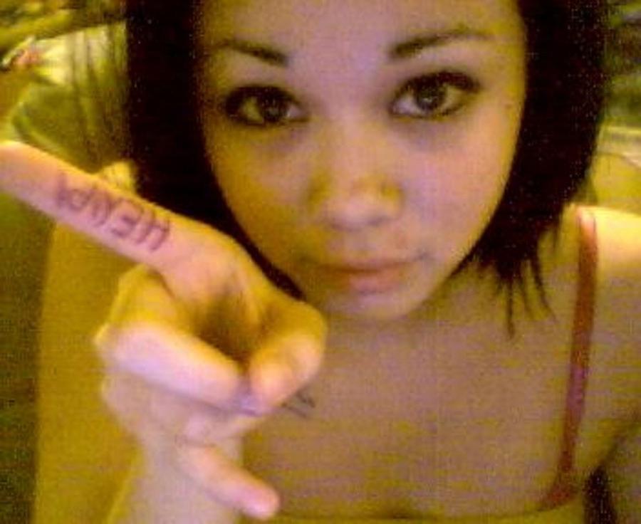 11P Asian teen tramp posing