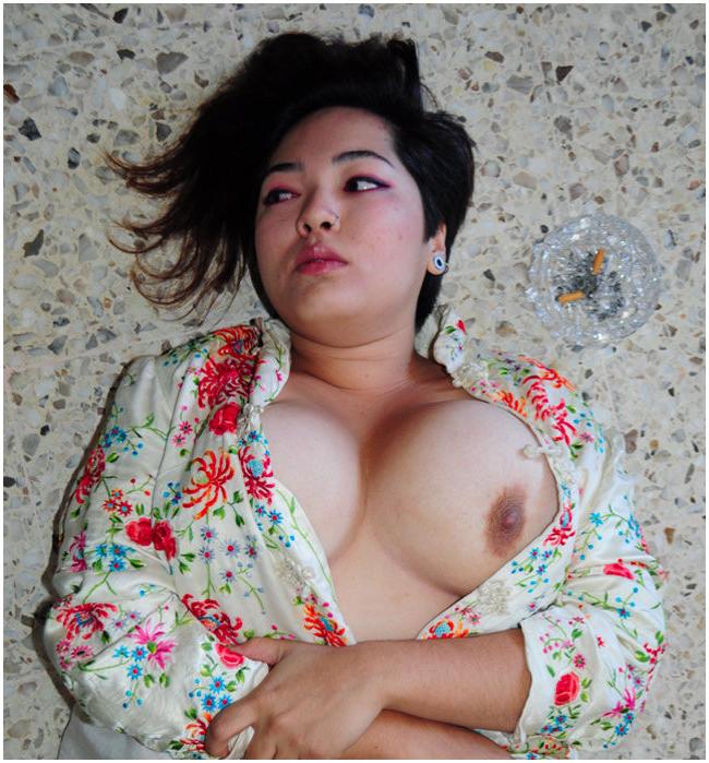 14P Curvy busty asian gfs posing for the camera