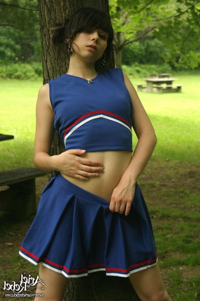 16P Cheerleader teen teasing