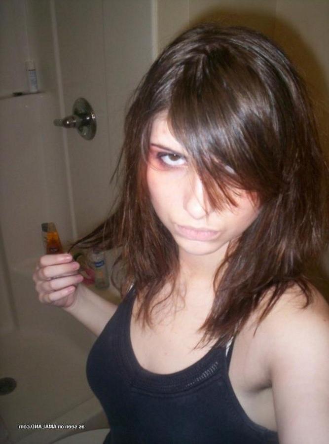 12P Cute GF Amanda selfshooting in the bathroom mirror