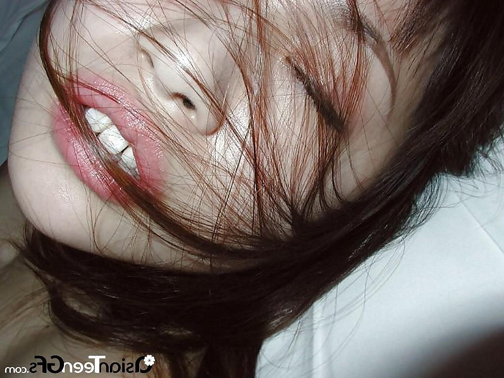 10P Asian slut takes a mouthful of cum