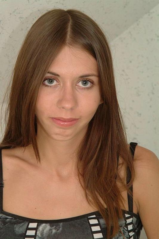 15P Teen cutie posing in miniskirt and panties