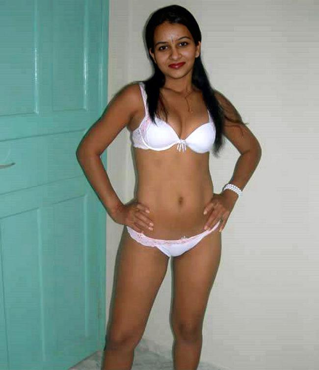 15P Indian gfs get naked and have nasty sex