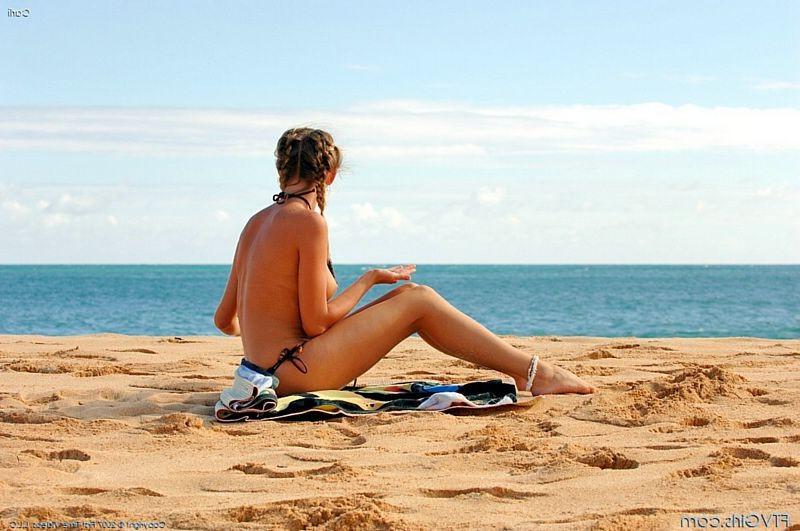 15P Beach bikini flirting and nudity