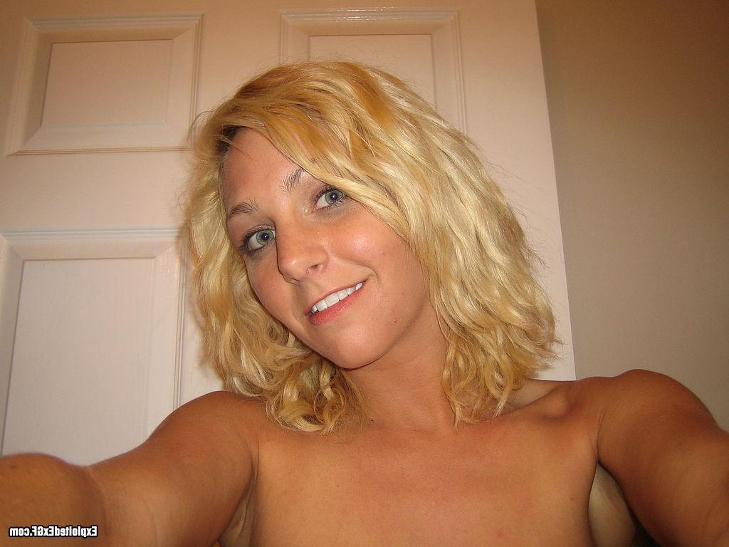 15P Curly blond amateur shows tiny tits