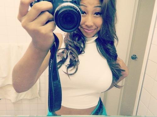 10P Black Gfs Shooting Selfies In The Mirror