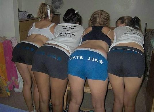 12P Sexy girlfriends posing and fucking