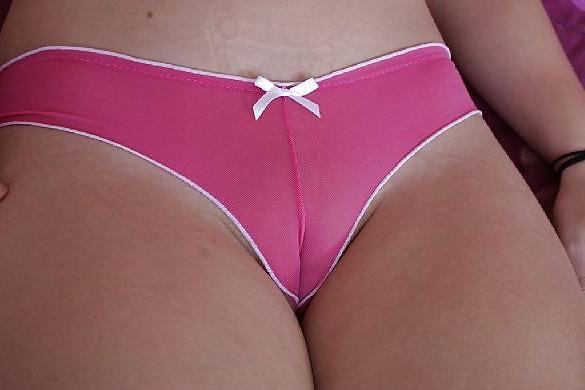 18P Girls in tight clothing!