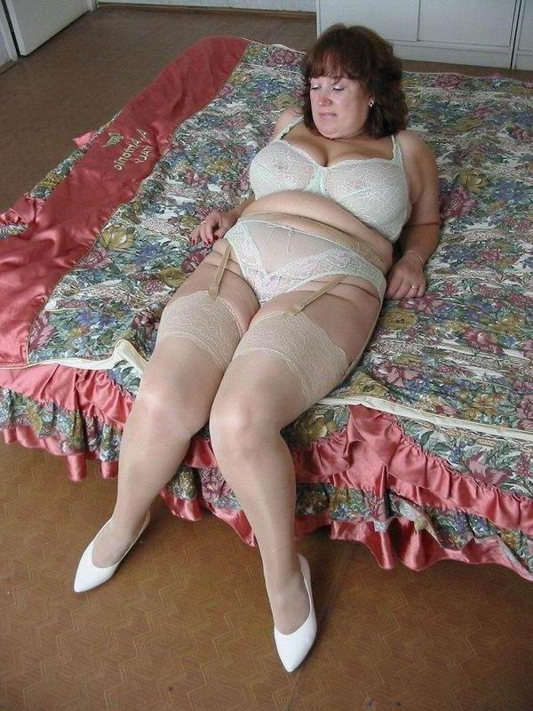 15P real bbw wives showing off their goodies