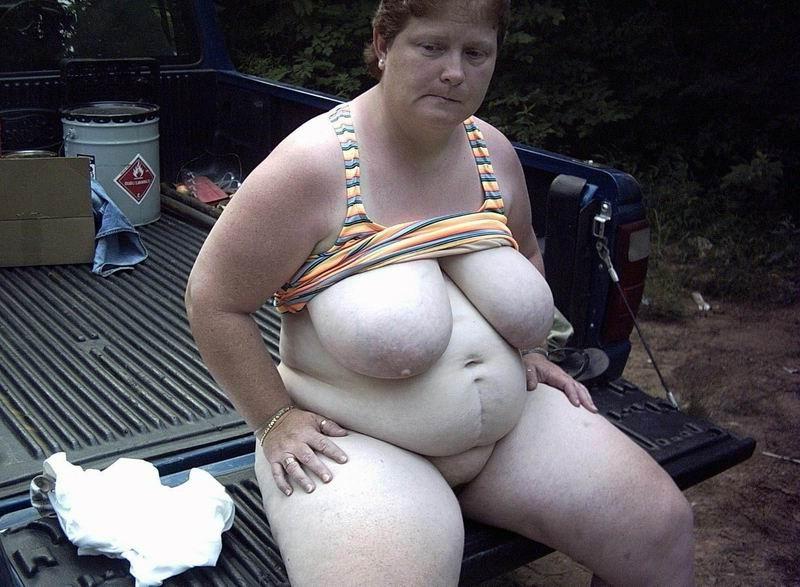 11P real amateur grannies showing off their goodies