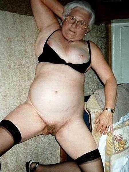11P very old grannies showing off their goodies