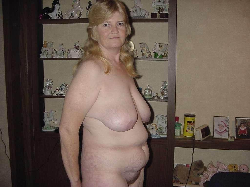 11P old grannies showing off their goodies