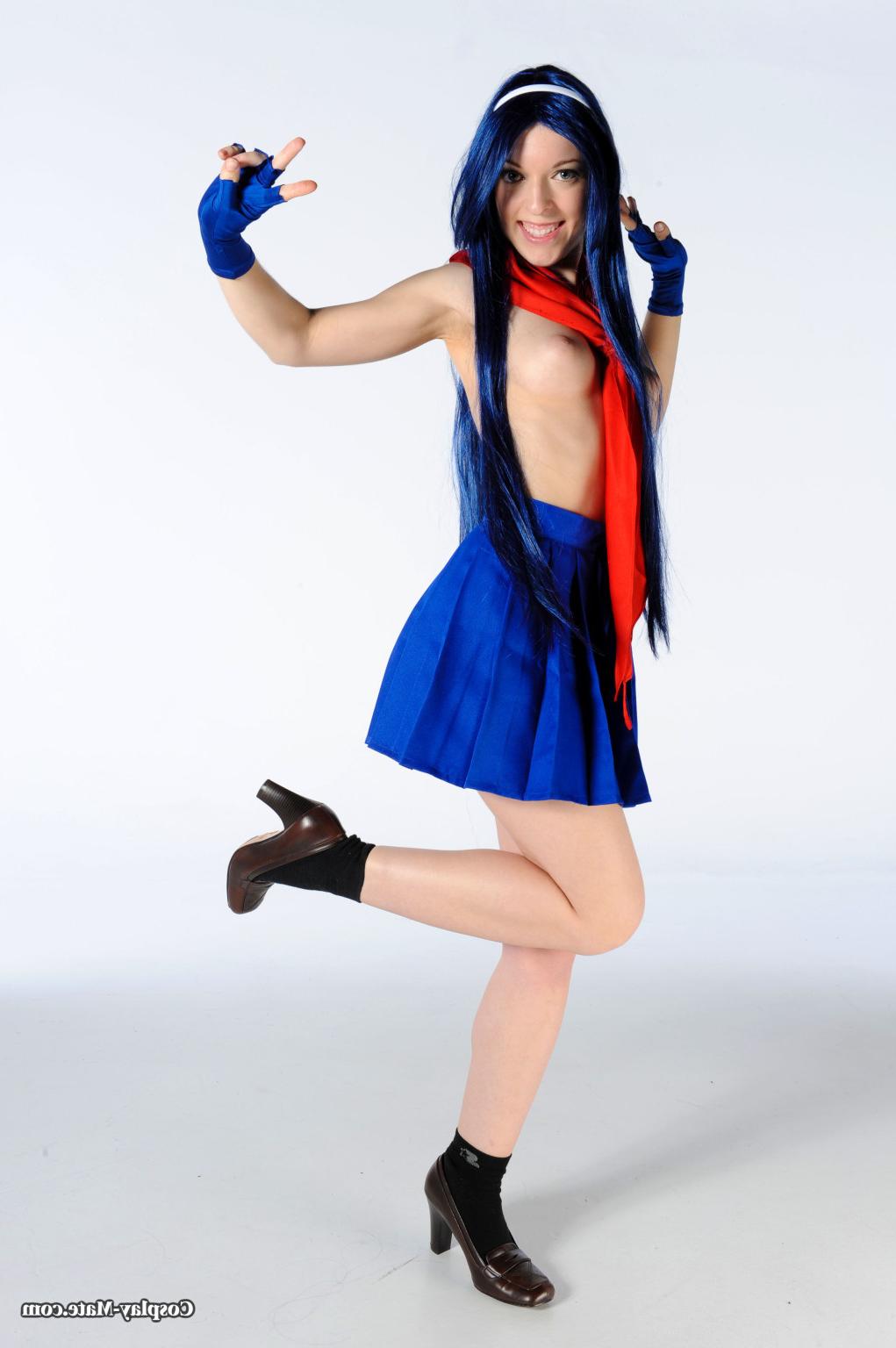 11P Cosplay teen girl in costume strips nude