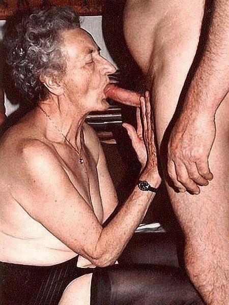 14P very old grannies showing off goodies