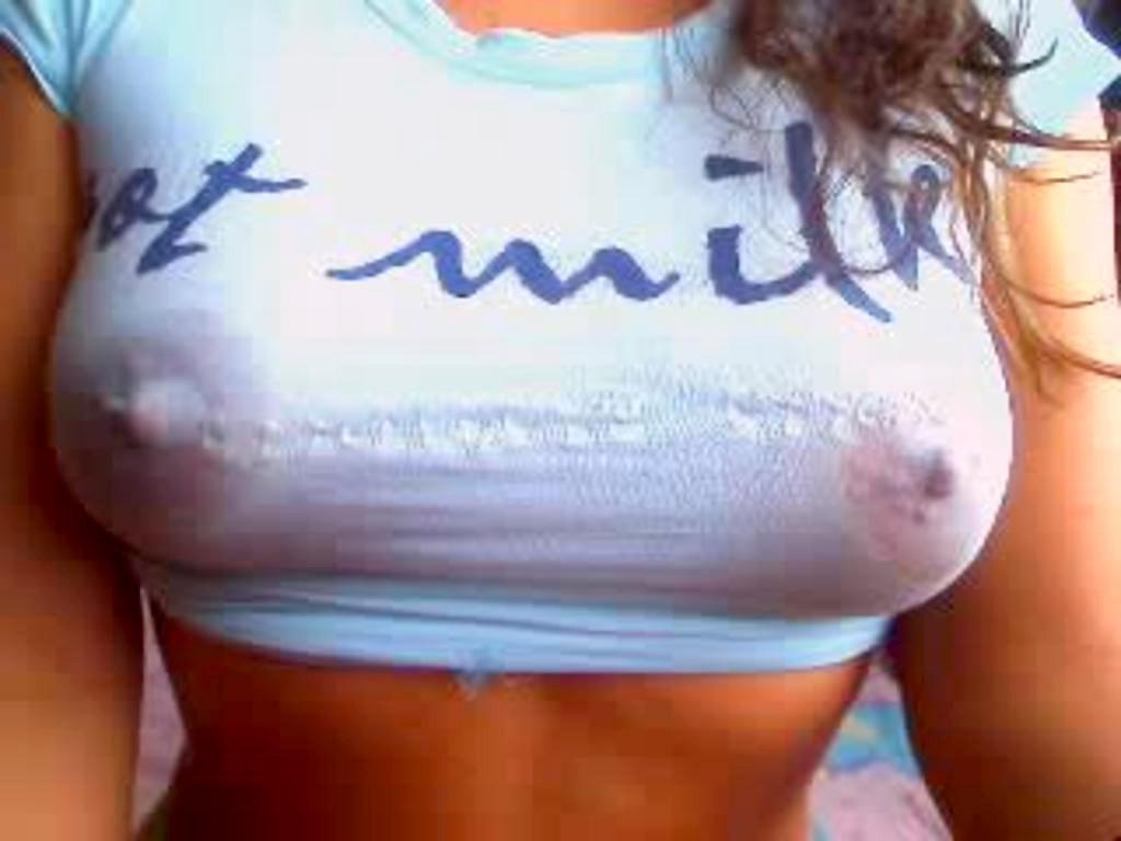 8P Beautiful babe priscilla wants to get naked with you on her hot private webcam