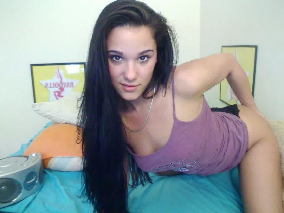 8P Amazing crystla wilde gets freaky on can with the dildo in this hot private webc