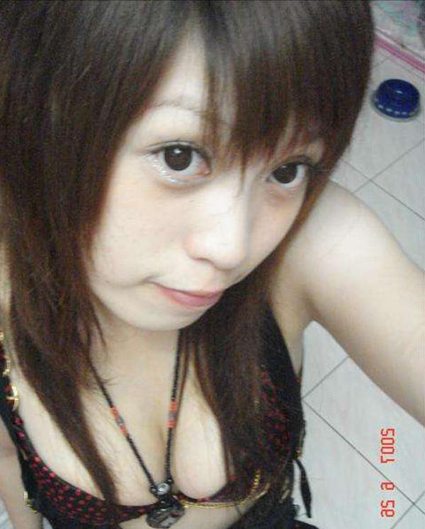 15P Amateur asian selfphots in softcore solo action