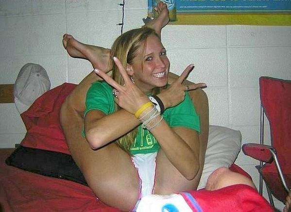 11P Hard pics of girlfriends having sex