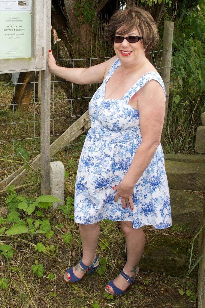 20P Kinky mature European housewife