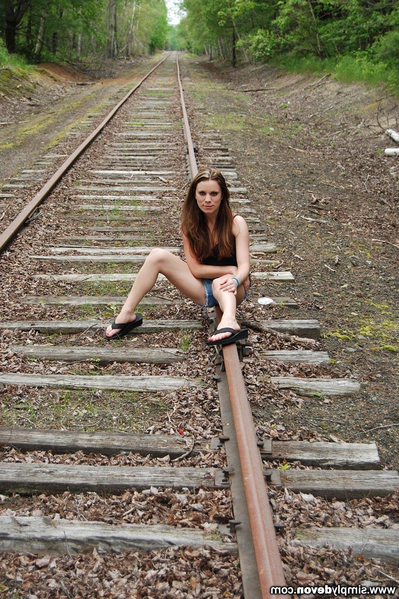 16P Beautiful teen girl strips outside