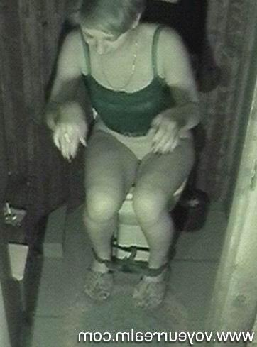 15P Night toilet hidden cam shots
