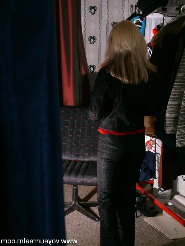 15P Naughty blonde secretary caught by security cam