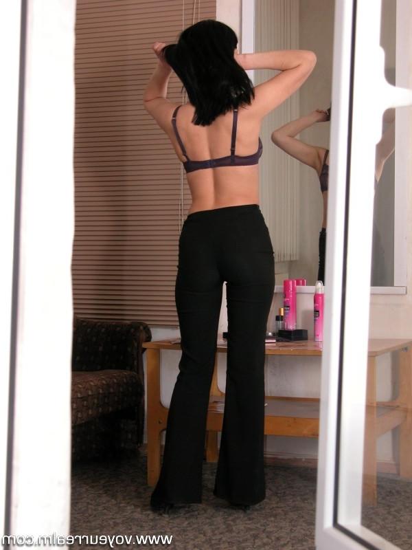 15P Narcissus babe enjoying her mirror reflection
