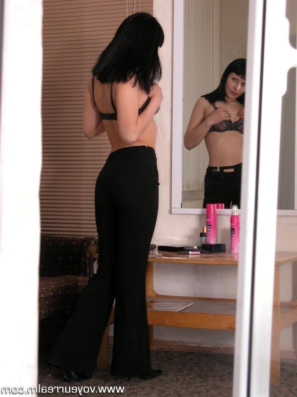 15P Narcissus babe enjoying her mirror reflection