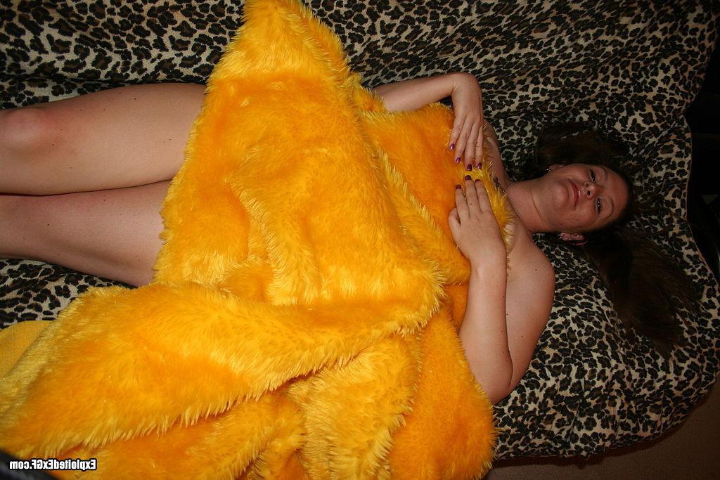 15P Very shy amateur brunette is playing on bed 