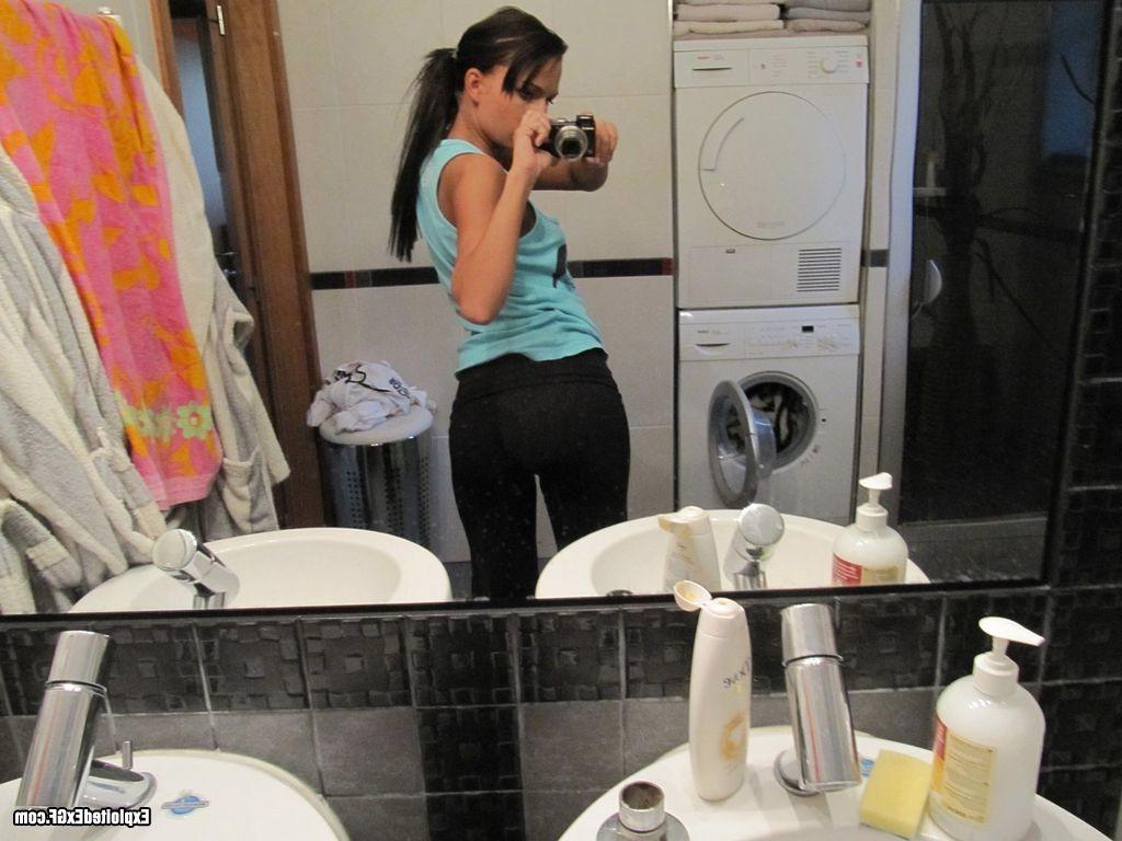 15P Tiny horny amateur taking pictures of her nude body