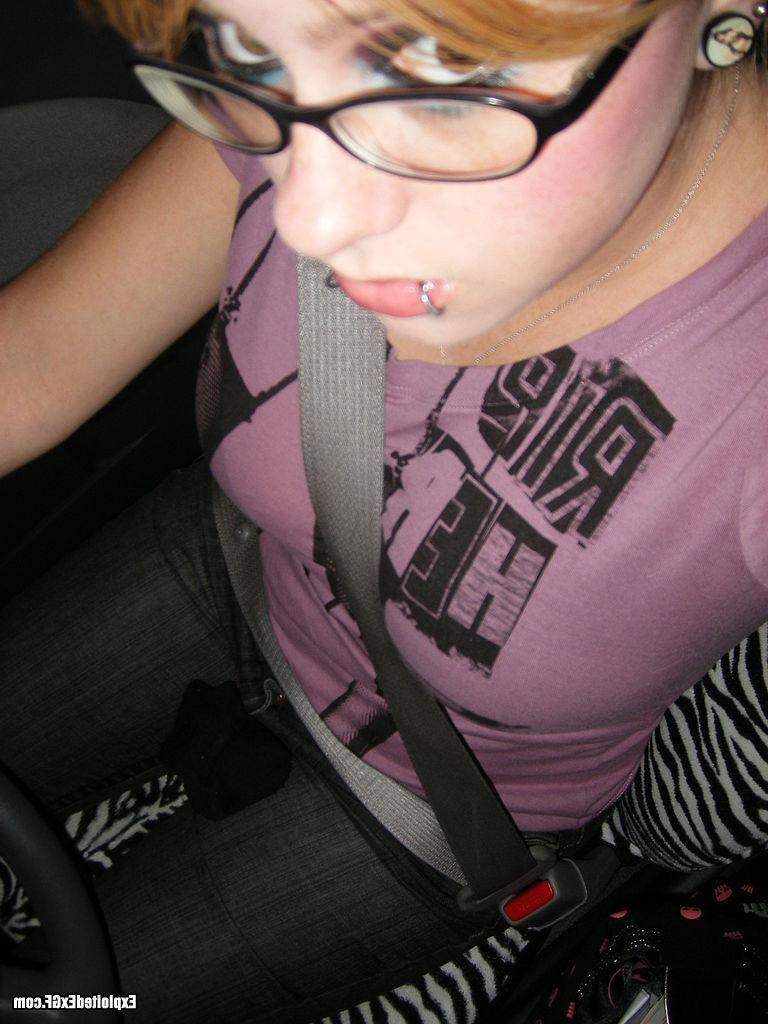15P Amateur with glasses shows her big tits