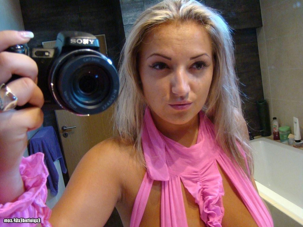 15P Sexy chubby girl showing her big tits
