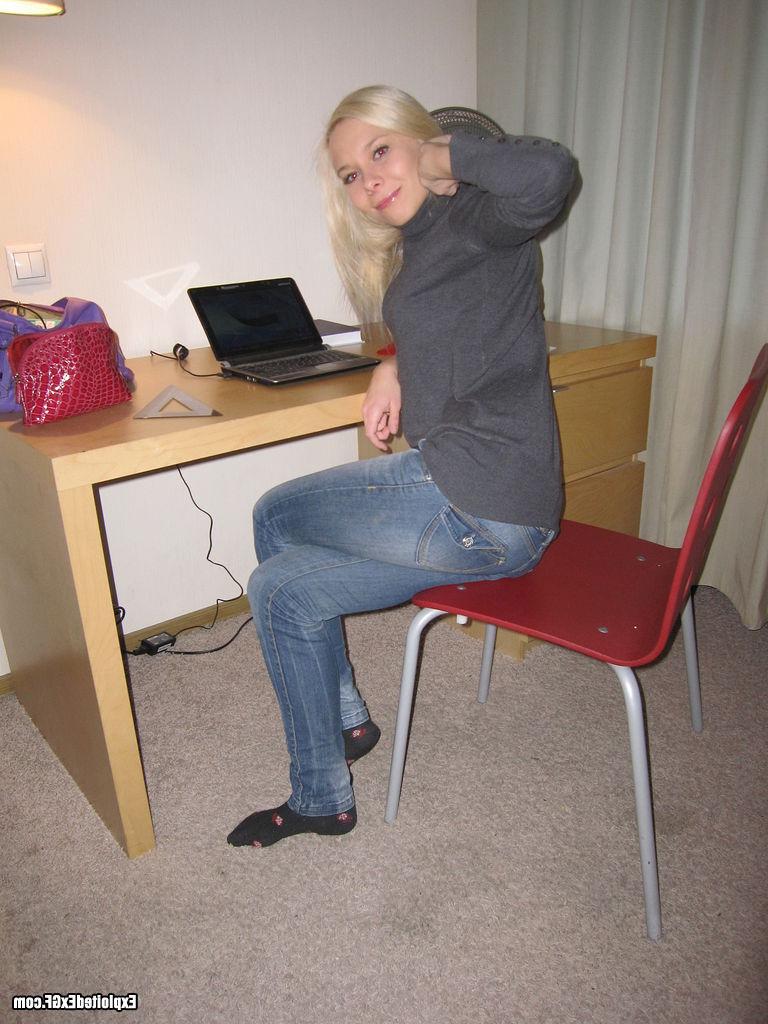 15P Sexy blonde teen stripping and showing her pussy