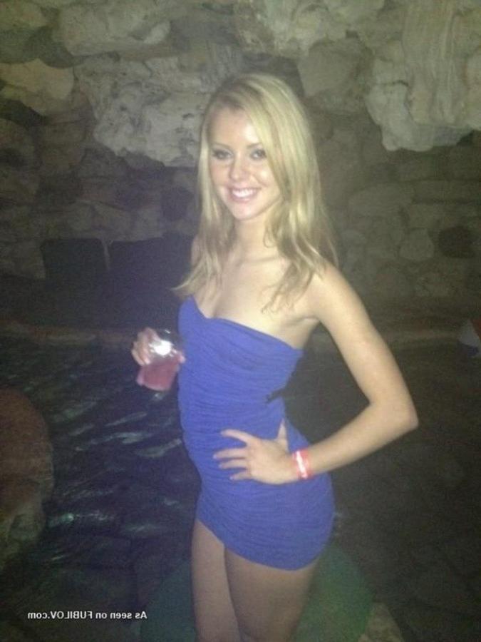 9P Compilation of a slutty blonde bimbo's naughty selfpics