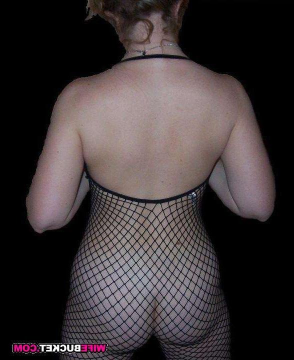 15P Hot wife fucked in all ends in swinger orgy pictures