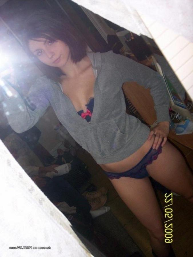 9P Collection of an amateur chick flashing her tits