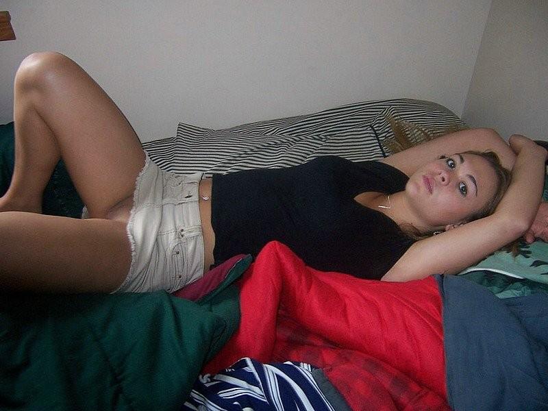 13P Real life girls giving a head