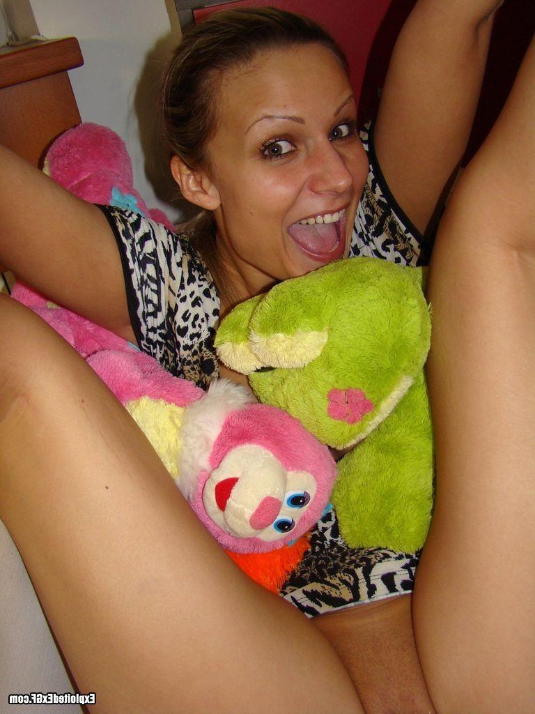 15P Sexy tiny teen spreading her perfect pussy