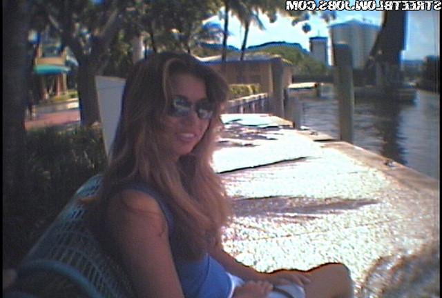 15P Cute amateur babe getting fucked in the bathroom with spy glasses