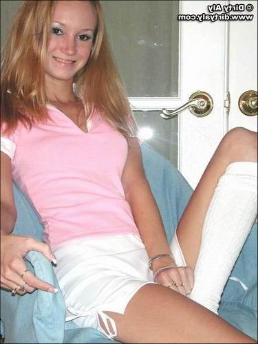 16P A sitting show with aly and such a nice blonde in the mirror