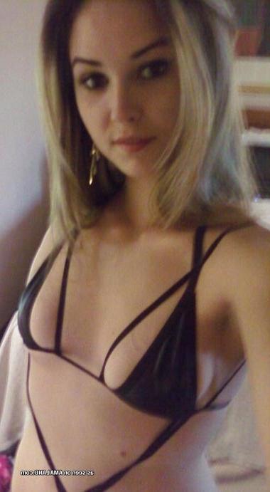 15P Various girlfriends self-shooting in front of the mirror
