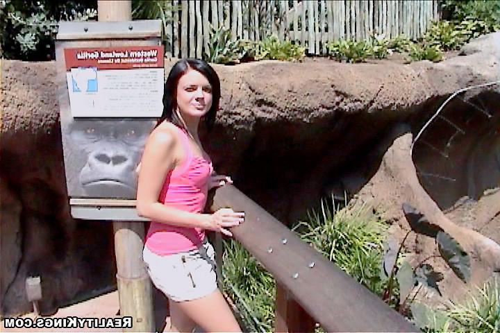 12P I met horny babe stephanie at the zoo and had her suck my cock by the bathroom i