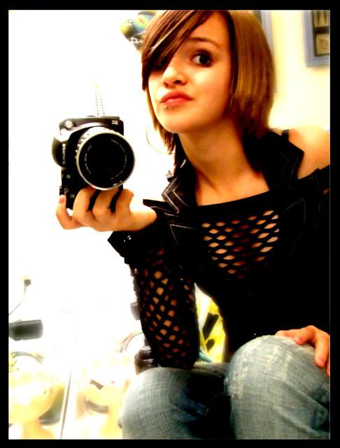 15P Super hot sexi lexxxi wants to squirt for you in her private webcam room
