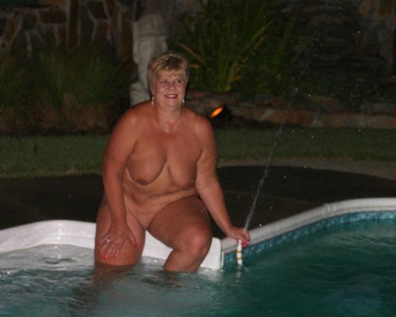 16P pussy matures