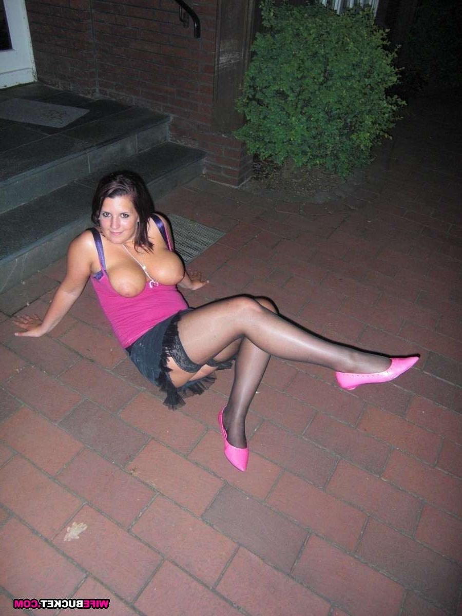 15P Real amateur wives showing off naked