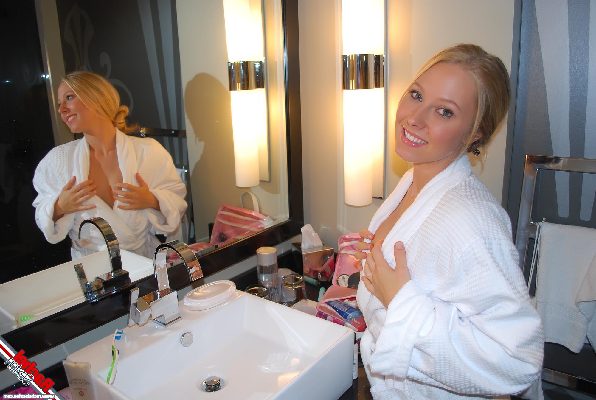 16P Rachel Sexton Getting Ready In The Bathroom