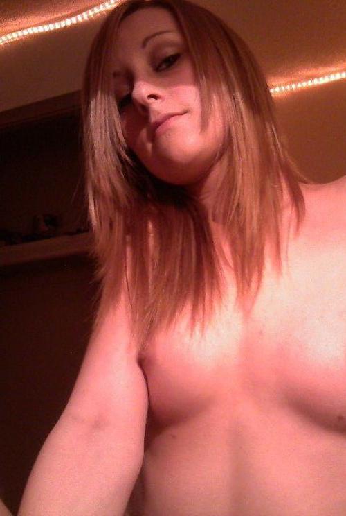 16P Army girl getting naked