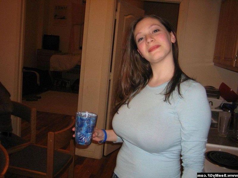 12P Amateur girl giving head giving a head till cum